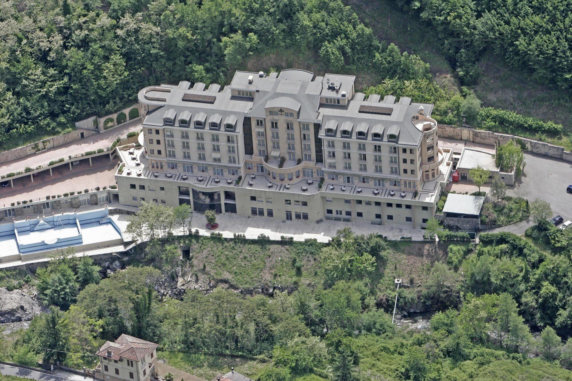 Grand Hotel Antiche Terme Di Pigna Exterior photo